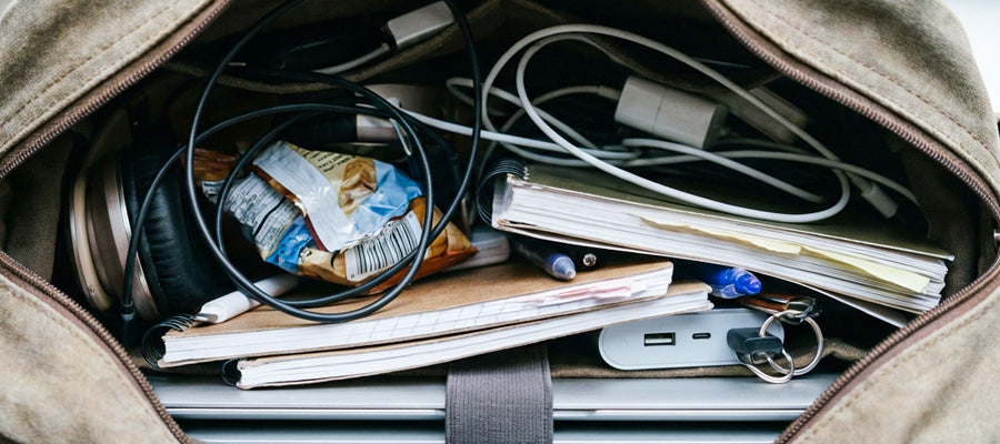 messay travel bag with tangled usb cable