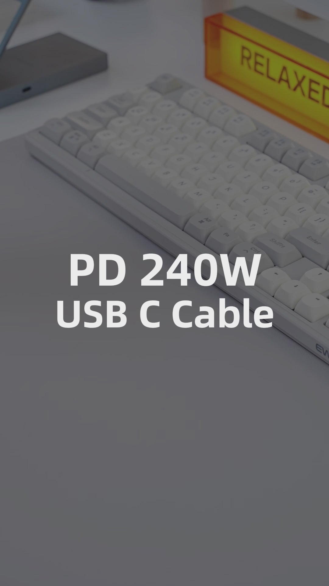 Indlæs video: Hurtig 240W USB-C-opladningskabel 2m til iPhone 17/16/15 Pro Max